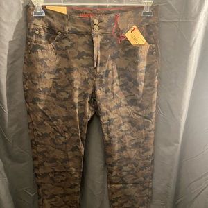 Stretch camo pants